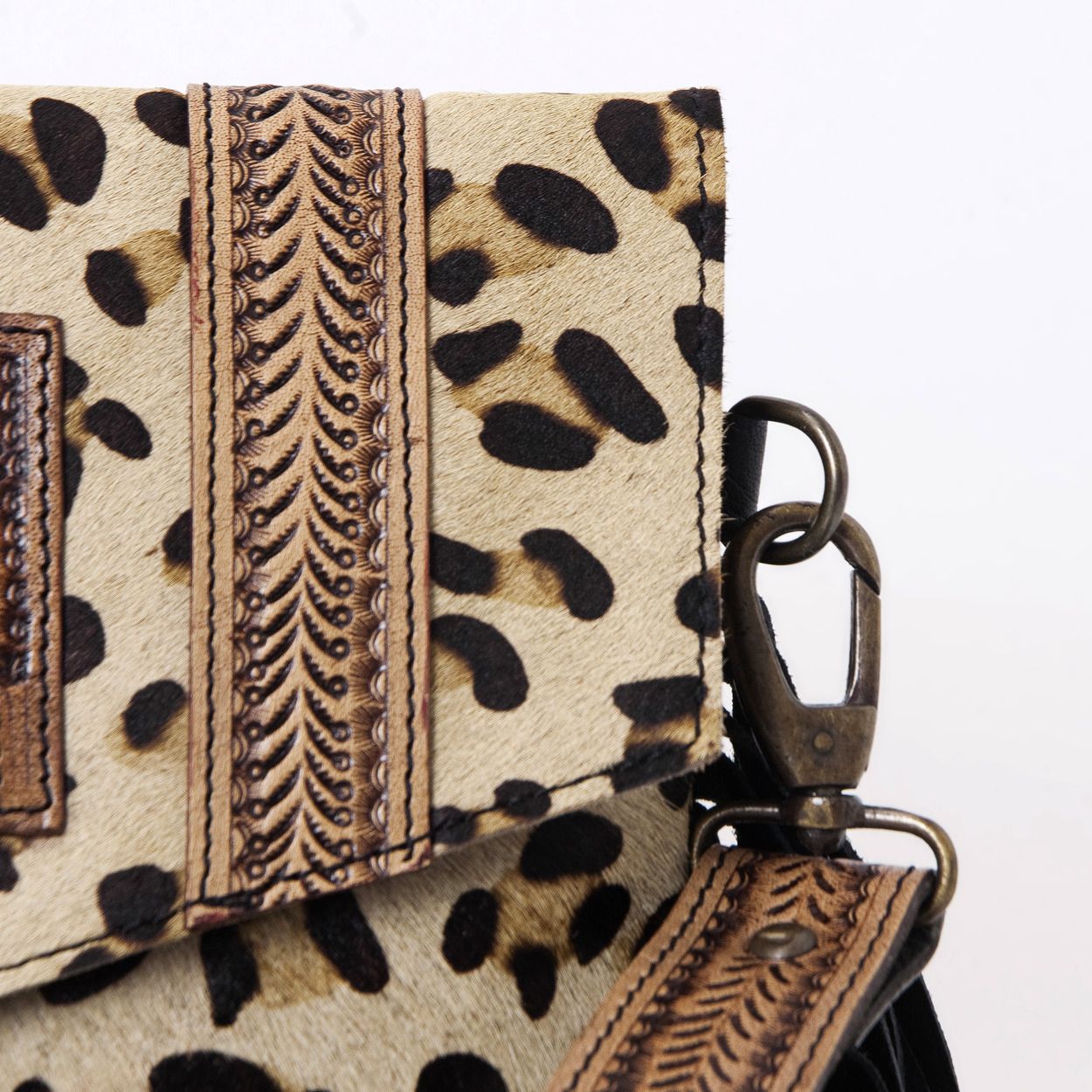 Hushahide Boho Western Fringe Crossbody Bag – Leopard Print with Tooled Leather & Adjustable Strap - HUSHAHIDE